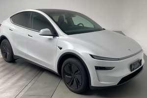全新特斯拉Model Y+国内现身，首次出现！