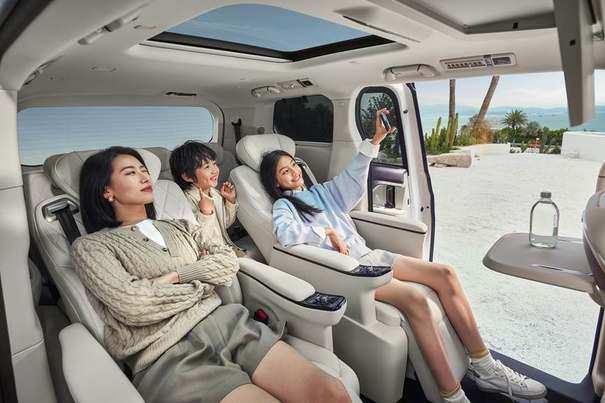 五一不打烊！魏建军直播“带车”露营 高山智驾征服乡野