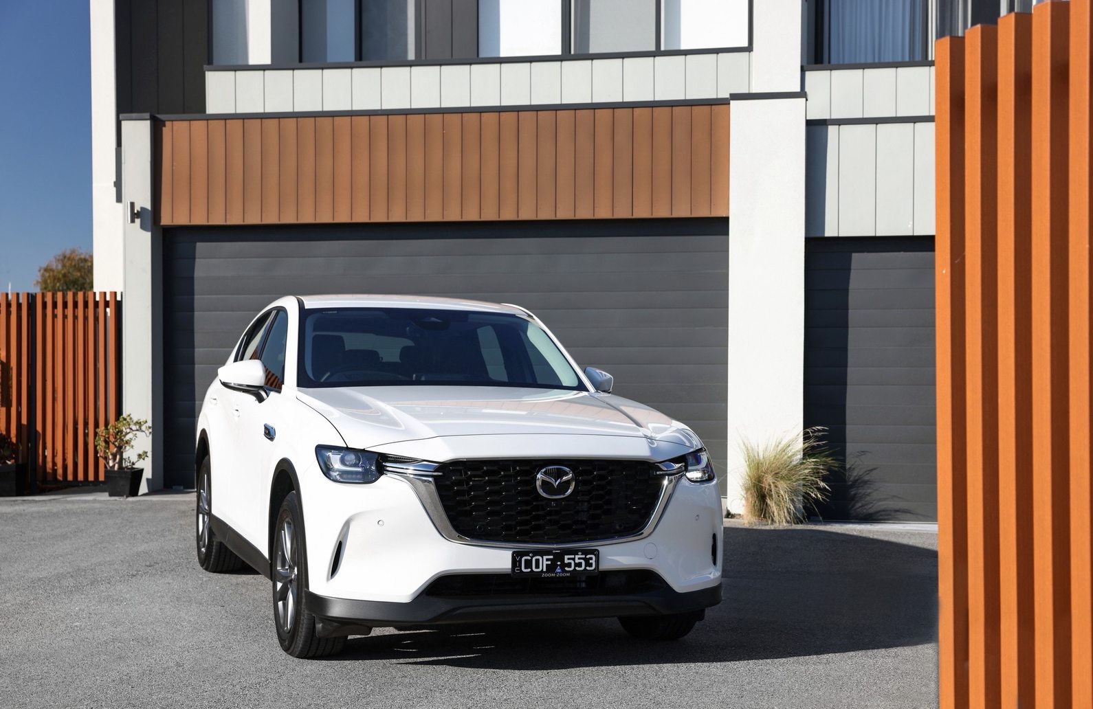 马自达CX-60海外上市 新增金属色 V6发动机 入门版价格更低
