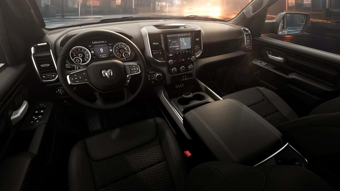 大排量皮卡 V6发动机+四驱+20英寸轮毂 可选双涡轮3.0T和熏黑套件