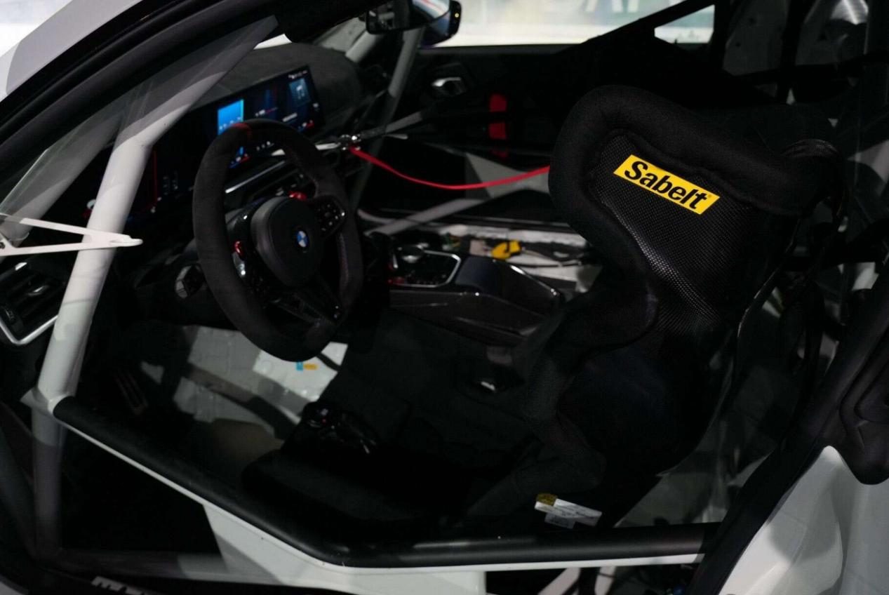 宝马M2 Racing，搭载2.0T B48引擎的M2你见过吗？比6缸版更贵