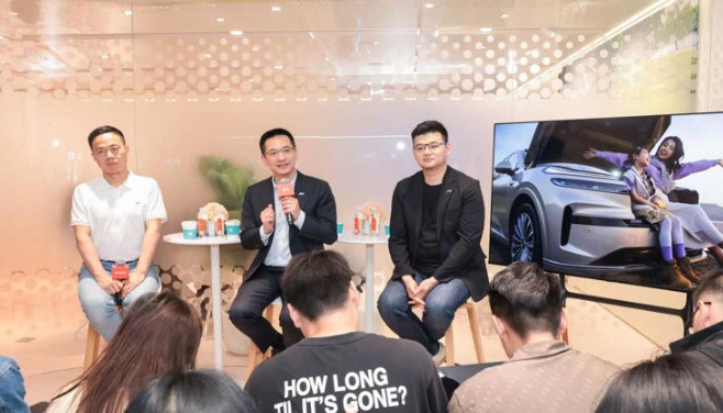 上海车展展露新风向：混动才是车圈未来？
