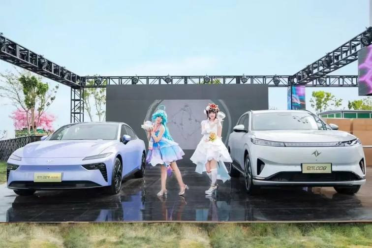 牵手主流电竞 破圈年轻文化 东风奕派定义 Z 世代出行新范式