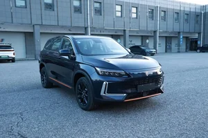 创维汽车混动先行，8.98万的SUV，这个价格你心动吗？