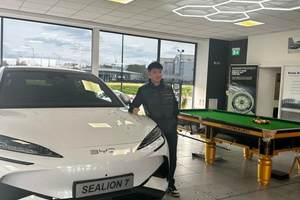 比亚迪海狮07EV护航赵心童夺冠，全球销冠品牌再添星光