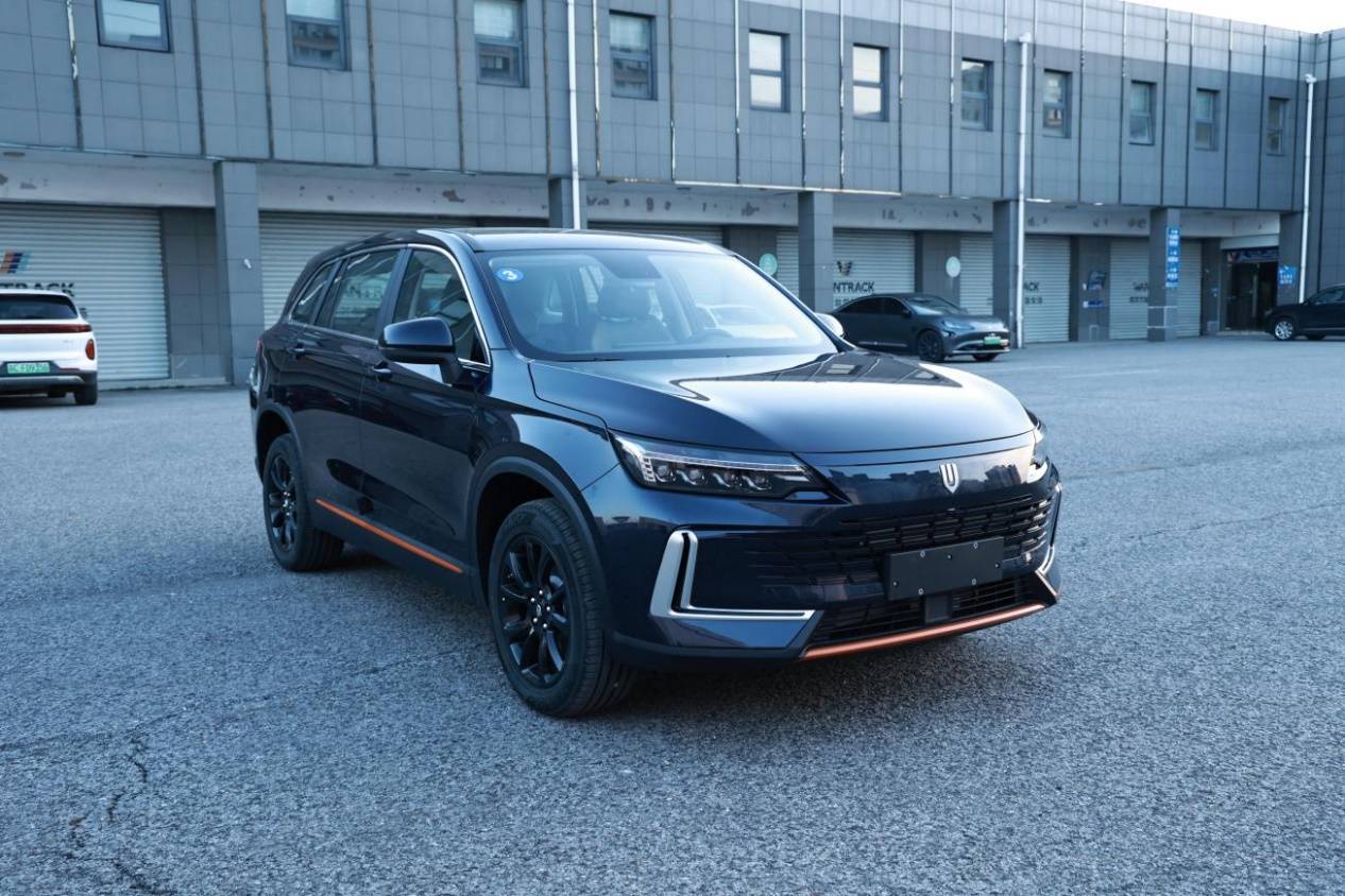 创维汽车混动先行，8.98万的SUV，这个价格你心动吗？