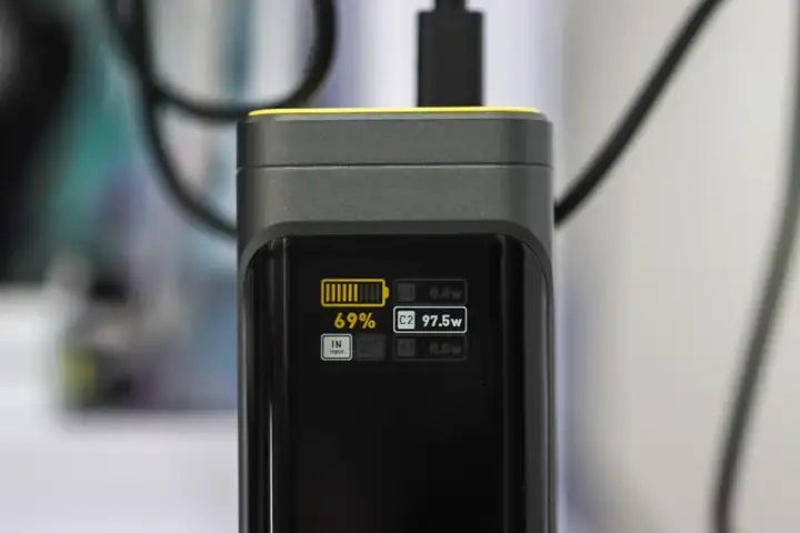 399，240W光速闪充！Aohi奥海能量舱，让我的设备瞬间满电复活