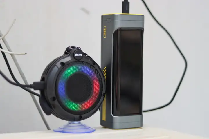 399，240W光速闪充！Aohi奥海能量舱，让我的设备瞬间满电复活