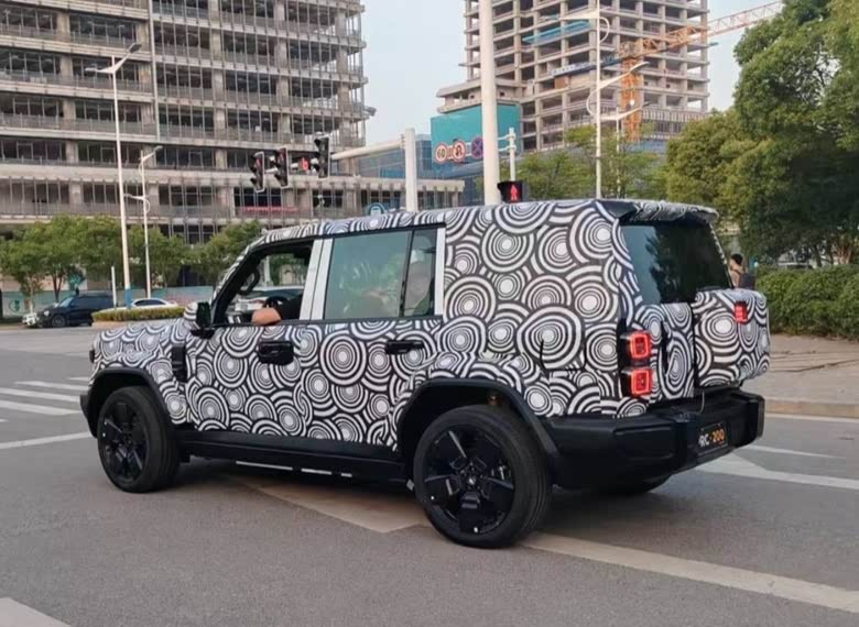 奇瑞iCAR V27清晰谍照来了，新车或将搭载增程动力系统