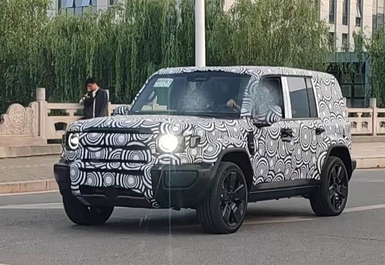 奇瑞iCAR V27清晰谍照来了，新车或将搭载增程动力系统