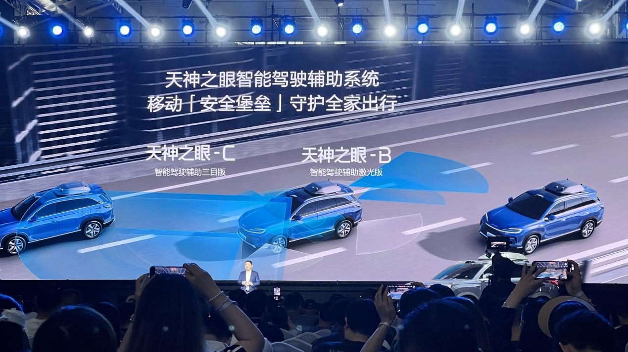 比亚迪海狮07DM-i，奶爸车也能玩出百万级牌面！