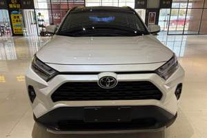 靠“价格战”盘活了！丰田RAV4荣放跌至10.98万，30天卖出15446台
