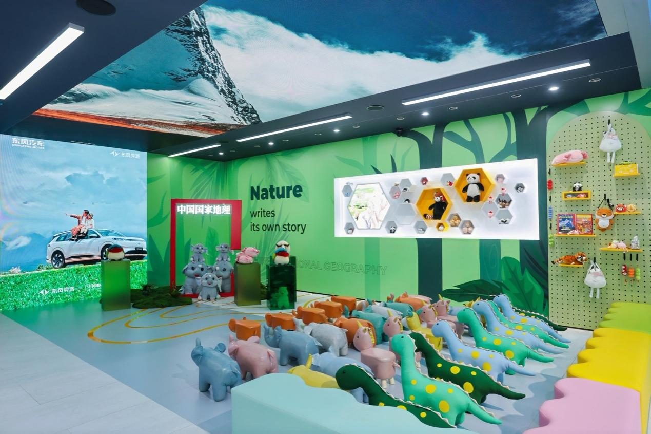 三车齐发，东风品牌实力派登陆粤港澳大湾区车展