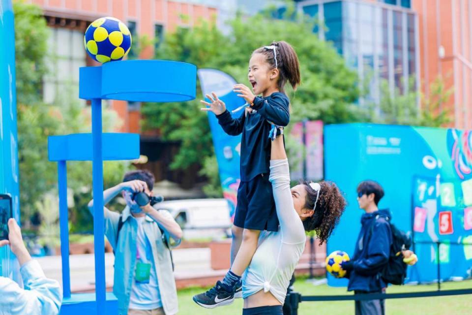 成都世运会 吉利全民运动会 启动交付银河星耀8 护航世运安全出行