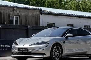 比亚迪5月智能驾驶辅助车型销量井喷，国内占比飙升至79%！