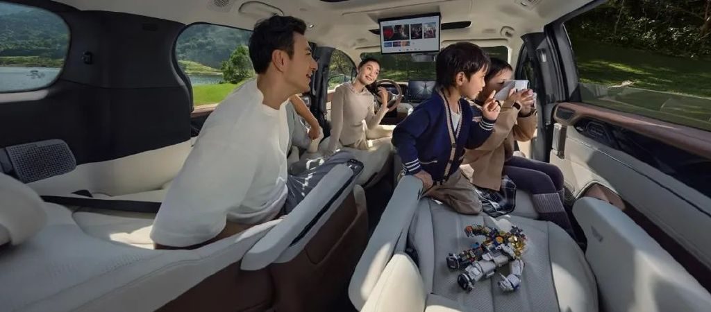 价格战下的优选项！这三款中大型MPV性价比拉满