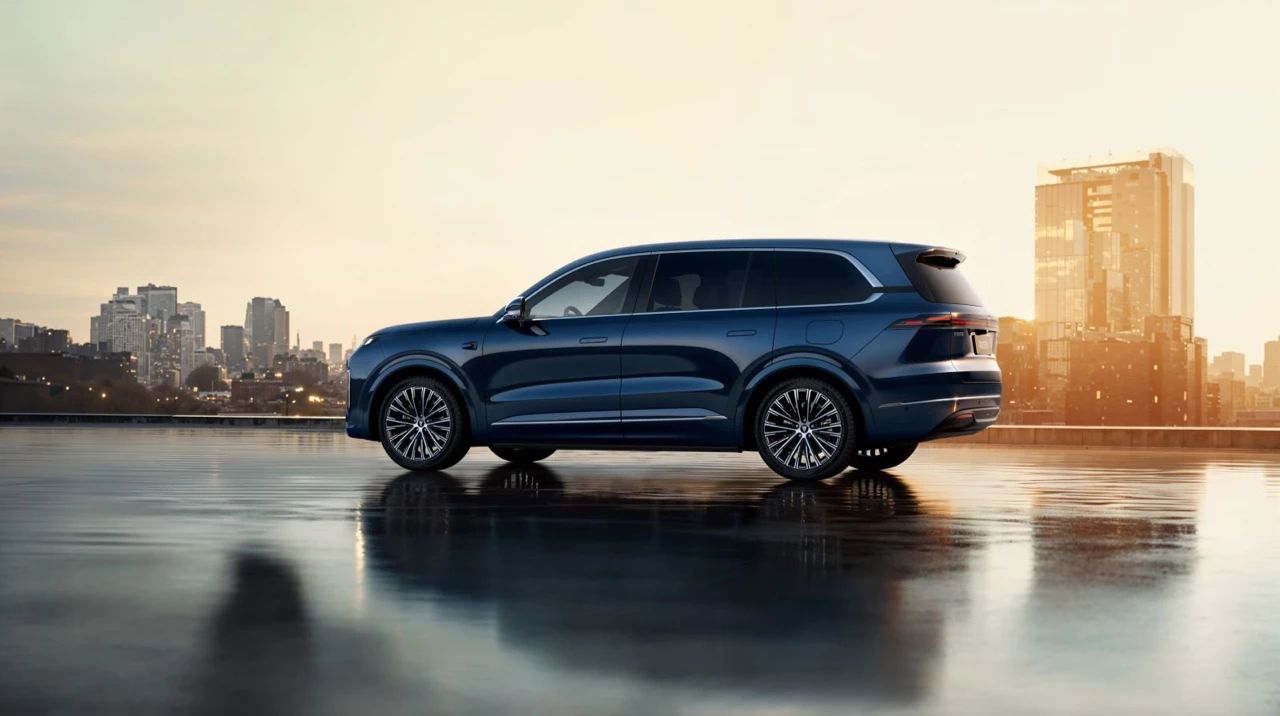 30万内极具性价比的6座大型SUV，体验深蓝S09