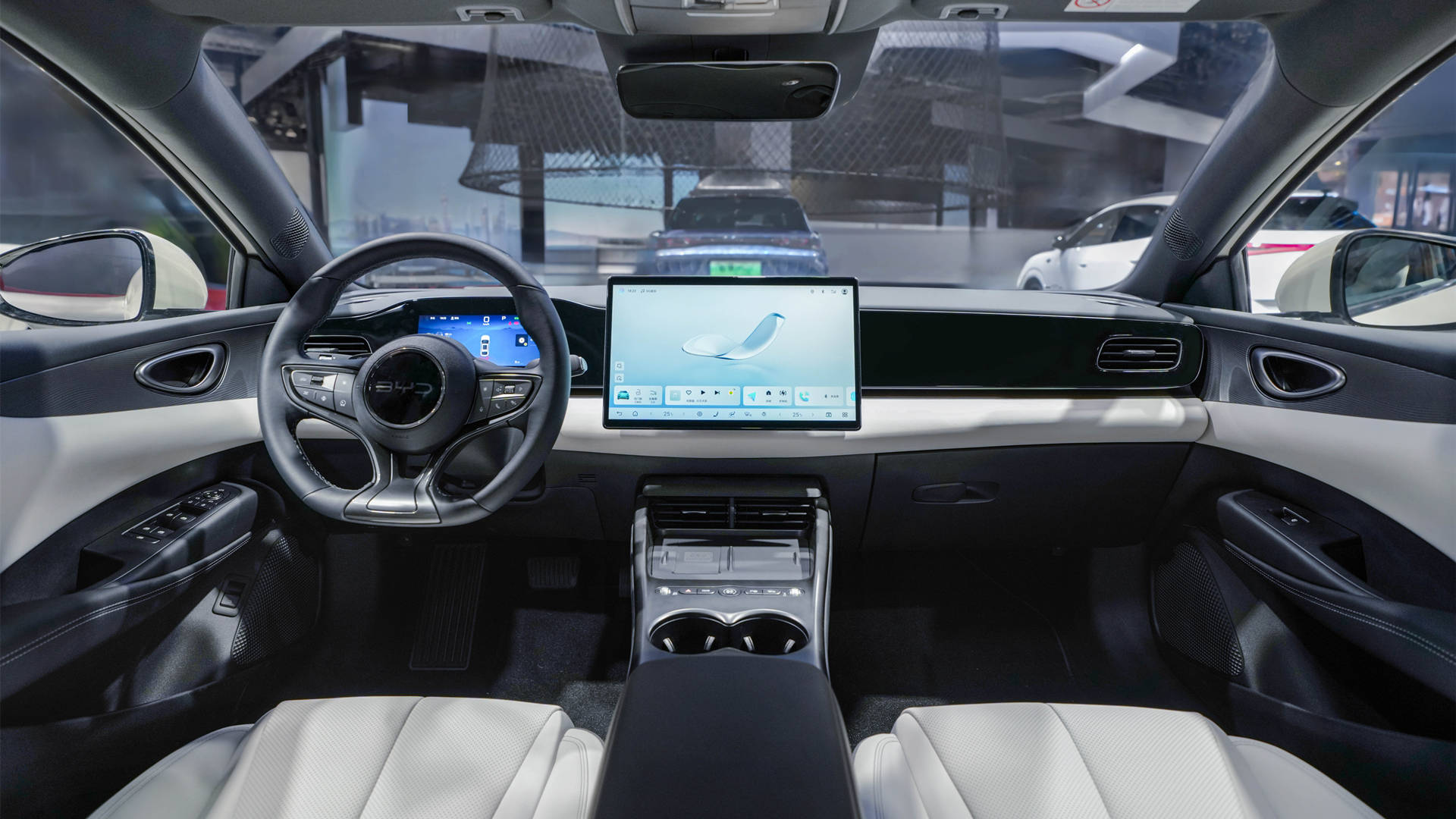 预算十万出头的“纯电家用小钢炮”？海豹06EV：我摊牌了！