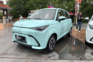 奇瑞多米正式上市，推两款车型，5.99万起