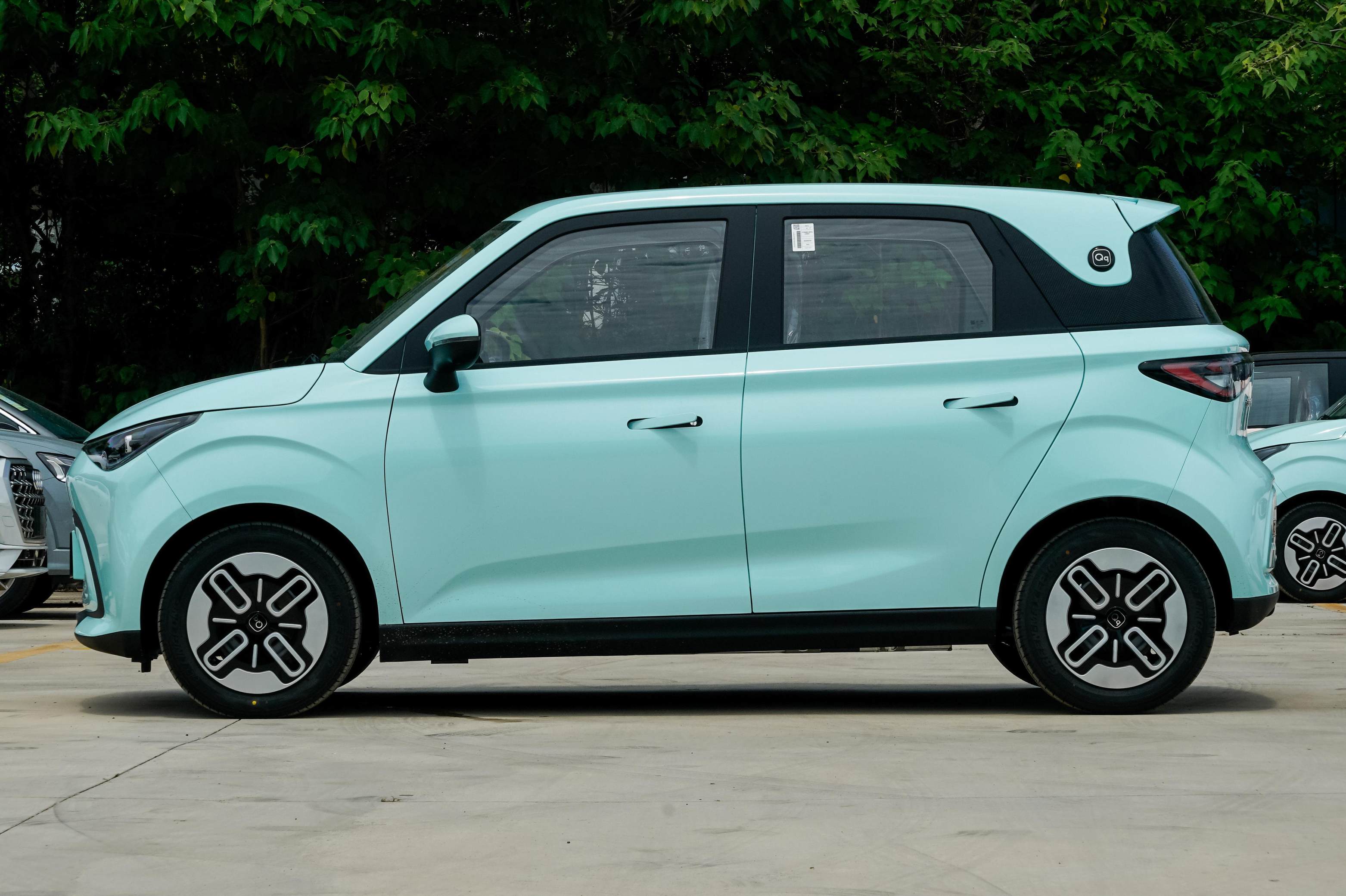 不到6万买纯电5座SUV 还能改装 奇瑞多米为什么要选405km版本？