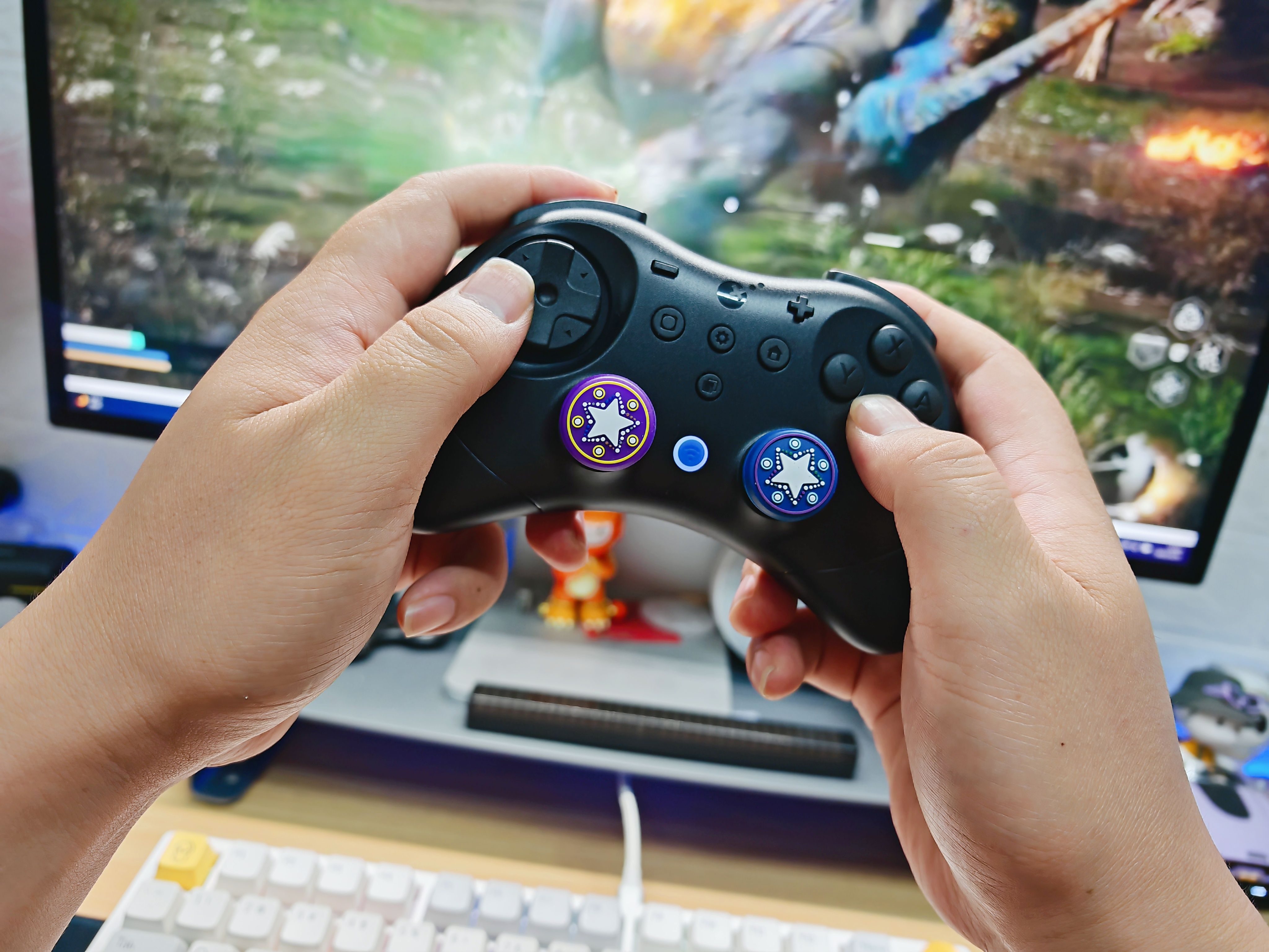 Switch、PC全适配，谷粒精灵2 Pro手柄震动有点猛