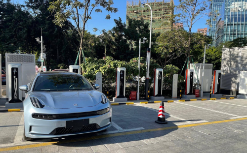极氪1.3兆瓦极充破局：9分钟补能60%改写补能规则
