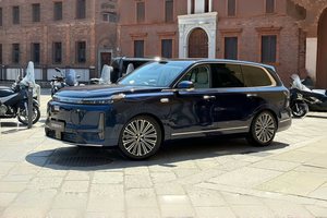 吉利银河M9实车曝光！我给支个招：售价20万内，绝对爆款？
