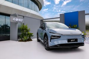 【乐阳频道】全球首款L3级算力AI汽车！小鹏G7正式亮相，预售价23.58万