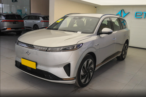 满足全场景出行的大家庭SUV，有5座/6座可选，体验东风奕派eπ008