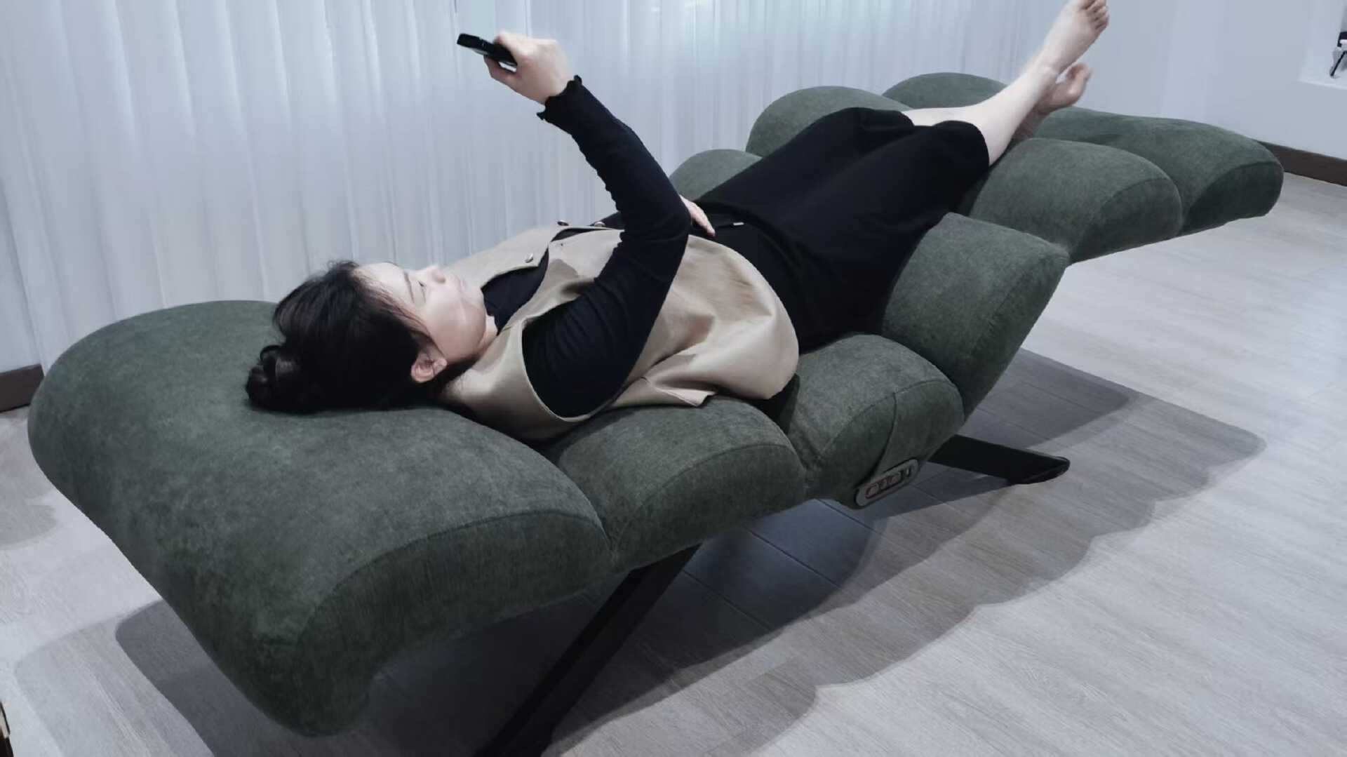 灵感与科技的碰撞：一椅N用，重新定义健康生活的智能沙发！