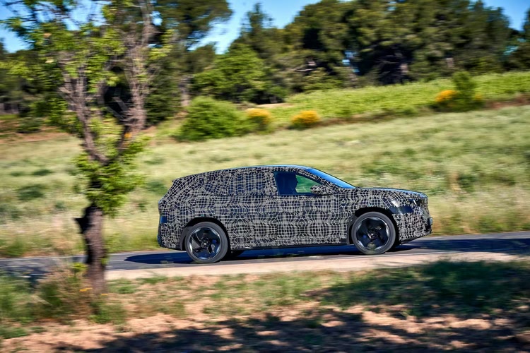 宝马新世代BMW iX3试装车动态体验来袭，纯电驾驶乐趣的终极进化