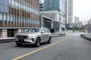 安全还是操控？沃尔沃全新XC90对比宝马X5，谁才是正确选择？