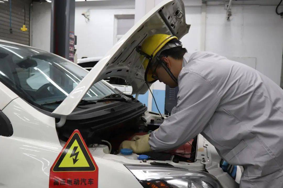 被电动车“干掉”的汽修厂