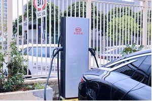 超级 e 平台武汉首秀：当兆瓦闪充遇见九省通衢