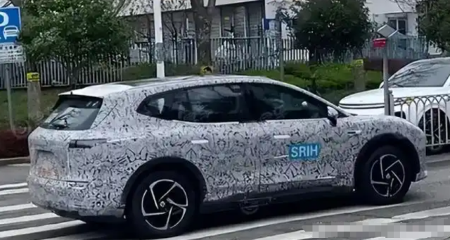 华为15万SUV曝光！“尚界”首款车型上街，圆润造型、配备激光雷达...