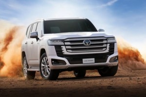 搭载3.5T V6混动系统 丰田兰德酷路泽混动版官图发布