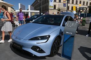 比亚迪汽车1-5月再夺销量冠军！海外增长也超112%