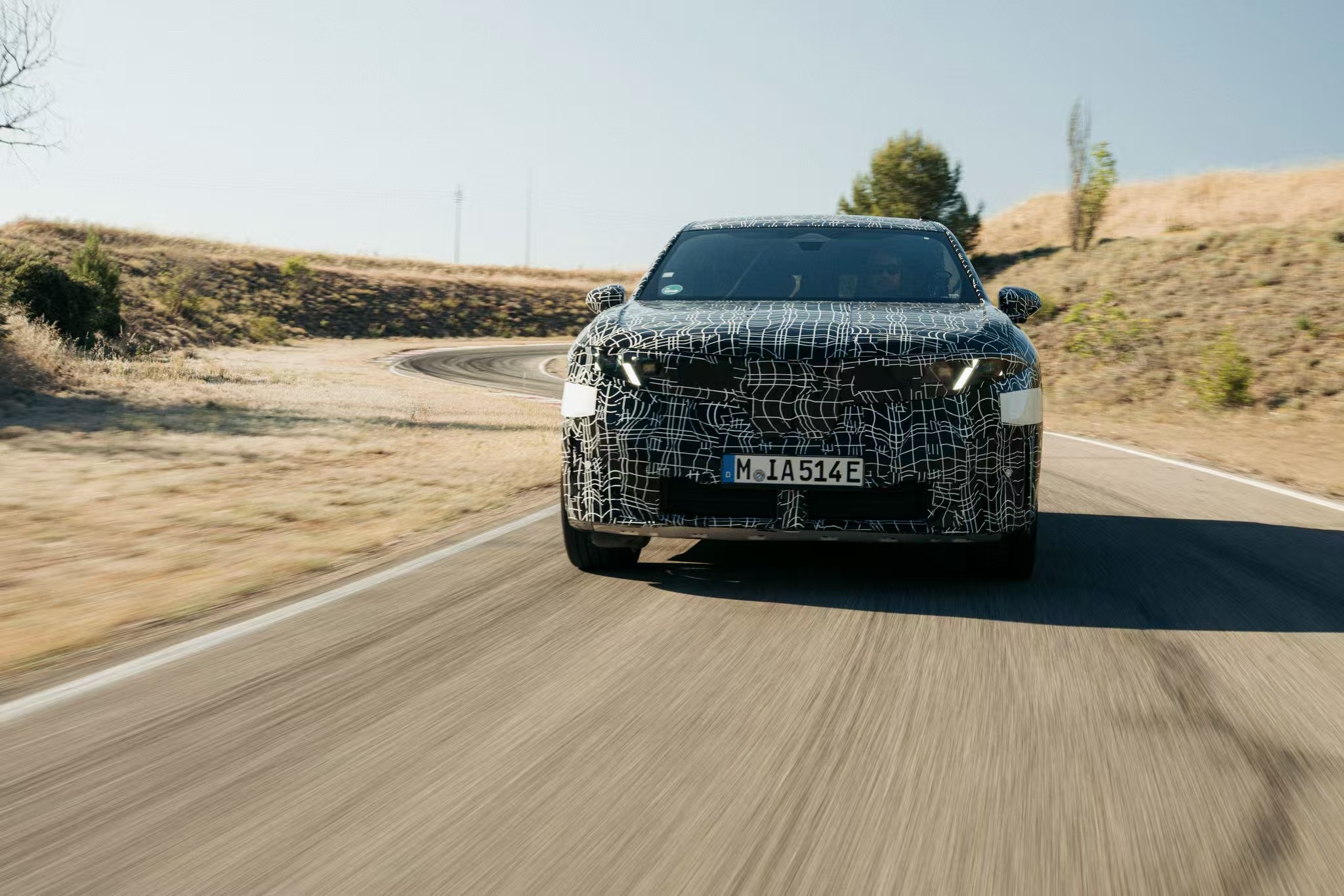 重新定义“好开”！首款宝马新世代BMW iX3将改写纯电“驾驶乐趣”