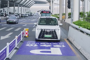 向往M8乾崑首批车主交付：MPV智能化新高度