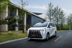向往M8乾崑，以旗舰级实力，诠释何为“华系MPV头把交椅”！