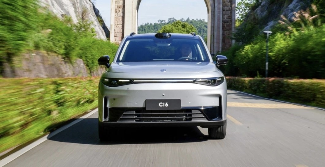 问界M8、领克900领衔，那些适合全家出行的大六座SUV，你更爱谁？