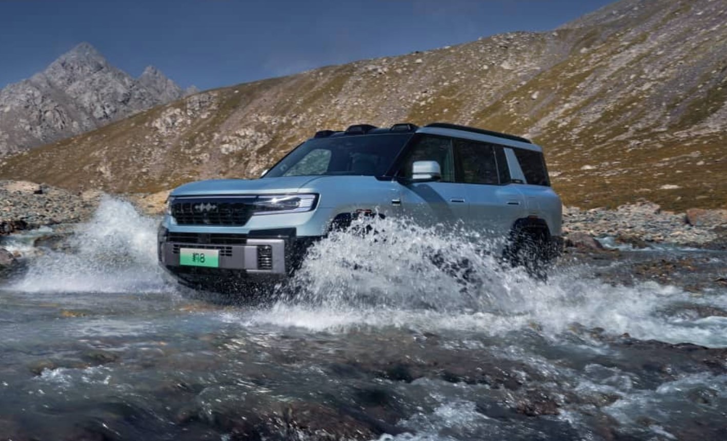 问界M8、领克900领衔，那些适合全家出行的大六座SUV，你更爱谁？