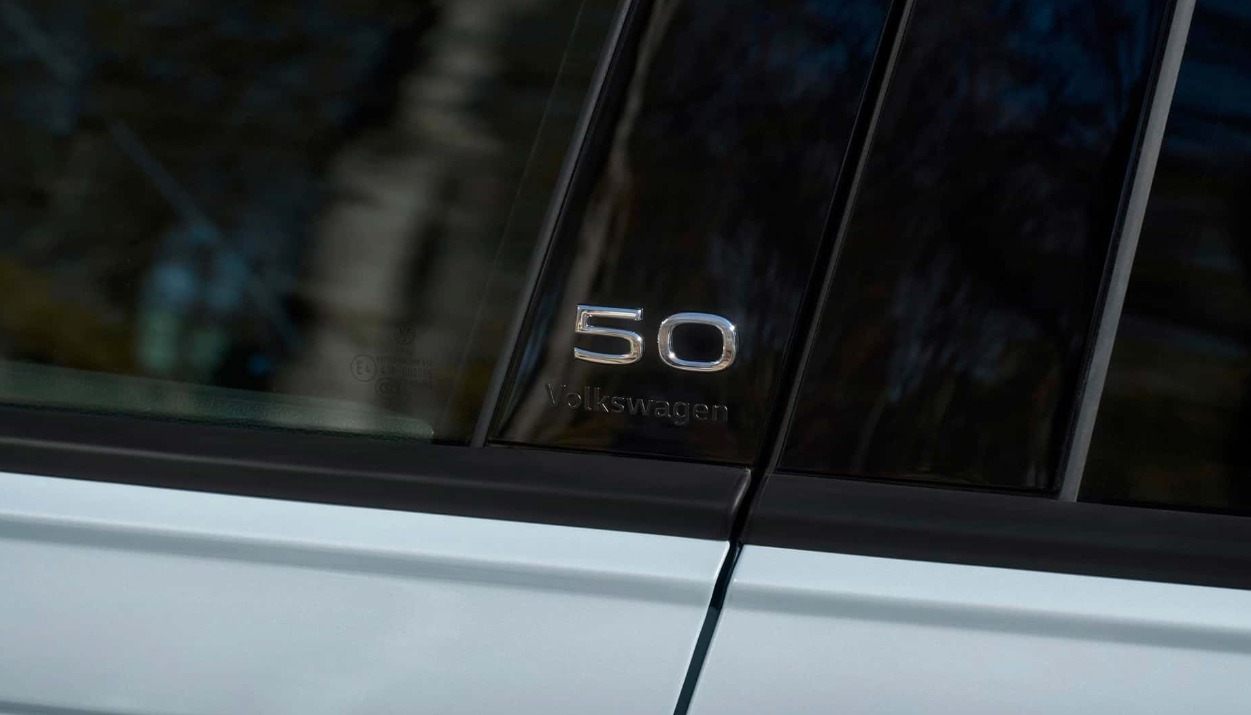 大众Polo 50周年纪念版，1.0T三缸+5档手动，欧洲起价高达23万元