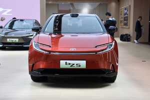 13万买合资电动中型SUV？一汽丰田bZ5实力解析