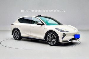 智己LS7焕新版上市，权益价32.99万，1颗激光雷达+双电机四驱