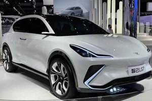 智己LS7焕新版正式上市 32.99万元起重塑纯电旗舰标杆