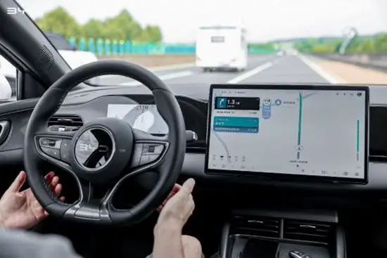 家用轿跑新选择，比亚迪海豹 06EV 首试，操控灵动，智能随行
