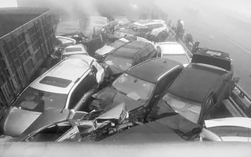 奔驰回应“二手车高速遭遇远程劫持”事件：原厂系统不能遥控熄火