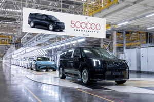 炸裂！44 个月卖爆 50 万台豪华纯电车，极氪这波封神！