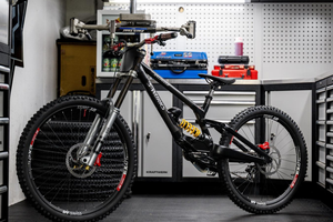 布雷博携手SPECIALIZED进军自行车领域